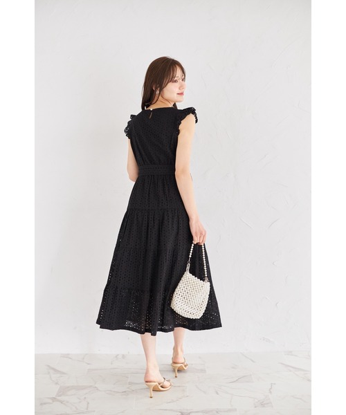 tocco closet(トッコ クローゼット)の「ウエストりぼん付き肩フリルハートネックコットンレースティアードワンピース(ワンピース・レディース・アイボリー/ブルー/ピンク/ブラック・M)」の18枚目の写真