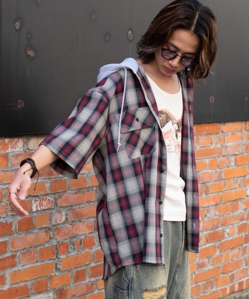 WEGO（ウィゴー）の「WEGO/オンブレチェックフードシャツ（シャツ/ブラウス・メンズ・ブラック系その他2/レッド系その他2・MEDIUM/LARGE）」の5枚目の写真