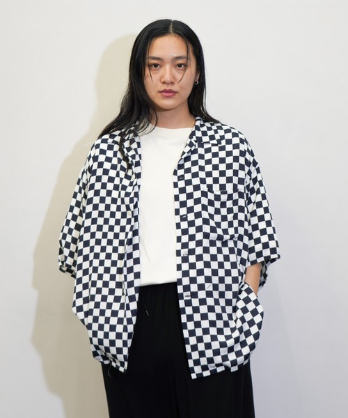 SUNNY  SPORTS（サニースポーツ）の「SUNNY SPORTS / サニースポーツ PRINTED BOX SHIRT 花 デイジー チェッカーフラッグ プリントレーヨン 半袖シャツ サマーシャツ（シャツ/ブラウス・メンズ・チェック/ブラック・MEDIUM/LARGE）」の6枚目の写真