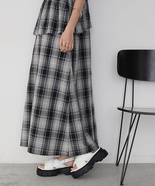 forksy.(フォルクシー)の「【forksy.】ベルトデザイン パフィー スポーツサンダル(サンダル・レディース・ブラック/オフホワイト・M/L)」の7枚目の写真