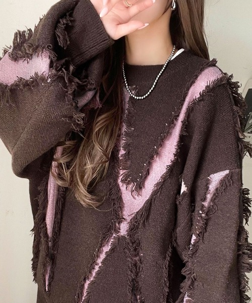 classicalelf（クラシカルエルフ）の「ゆるっとこなれ感◎男女兼用可♪フリンジ配色オーバーニット（長袖）（ニット/セーター・レディース・ベージュ/ネイビー/ブラウン/ブラック/アイボリー/グレー・LARGE/MEDIUM/SMALL/X-LARGE）」の4枚目の写真
