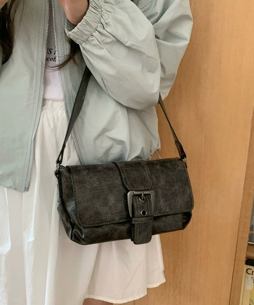 gossip!ロサンゼルス(ゴシップロサンゼルス)の「Y2K ブラウンヴィンテージバックルレザーミニショルダーバッグ 2WAY(ショルダーバッグ・レディース・ブラウン/ブラック・FREE)」の15枚目の写真