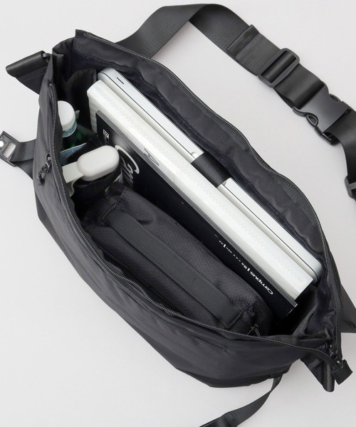撥水加工 マグネットバックル メッセンジャーバッグ レインカバー付き