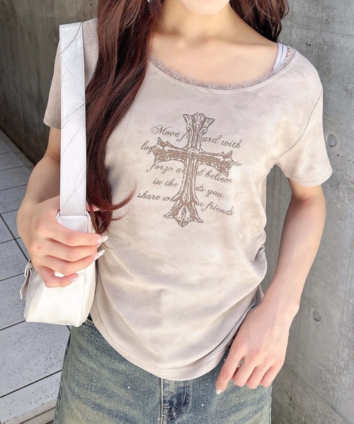 INGNI（イング）の「ムラ染めレースサイドギャザークロスロゴトップス（Tシャツ/カットソー・レディース・ブラック/オフホワイト/ベージュ・M）」の3枚目の写真