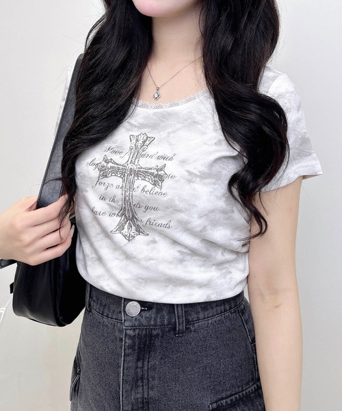 INGNI（イング）の「ムラ染めレースサイドギャザークロスロゴトップス（Tシャツ/カットソー・レディース・ブラック/オフホワイト/ベージュ・M）」の6枚目の写真