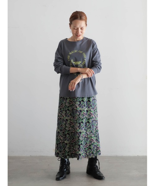 るんび GU（ジーユー）の「（GU）タックスカート（WOMEN ⁄ スカート