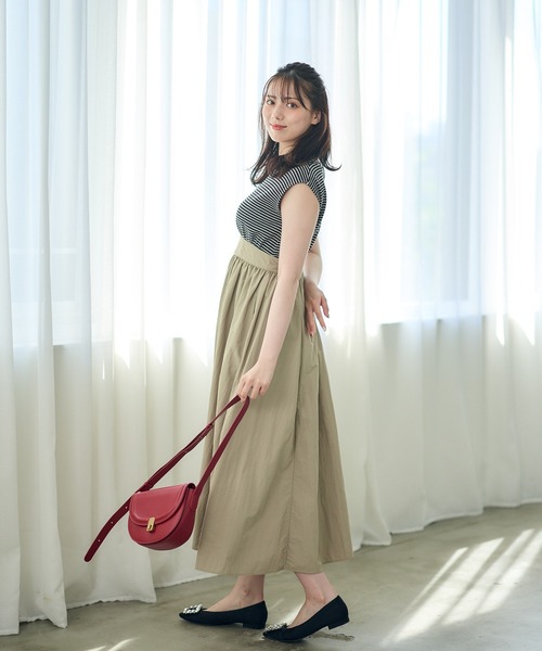 12Twelve Agenda(トゥエルブ アジェンダ)の「カットソー×ボリュームナイロンスカートドッキングワンピース(ワンピース・レディース・ブラック/ベージュ・M)」の9枚目の写真