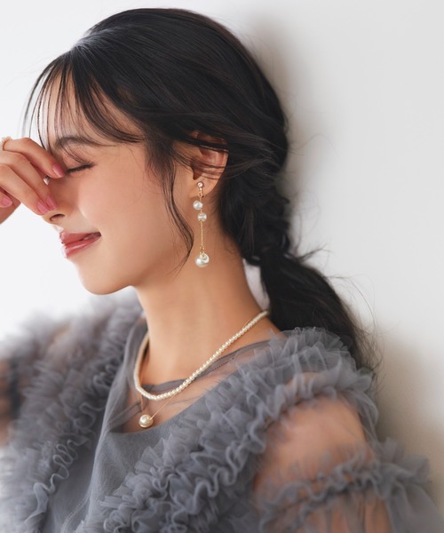 RUIRUE BOUTIQUE 【おまけ：パールイヤリング】 3連 大粒 パール ドロップ イヤリング ｜ レディース 結婚式
