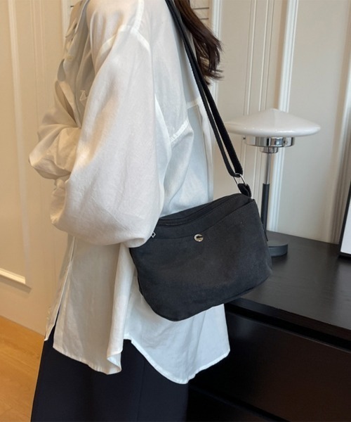 Miniministore(ミニミニストア)の「ショルダーバッグ キャンバス レディース(ショルダーバッグ・レディース・ダークベージュ/アイボリー/ブラック・FREE)」の5枚目の写真