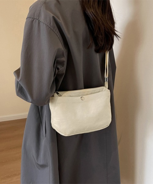 Miniministore(ミニミニストア)の「ショルダーバッグ キャンバス レディース(ショルダーバッグ・レディース・ダークベージュ/アイボリー/ブラック・FREE)」の9枚目の写真