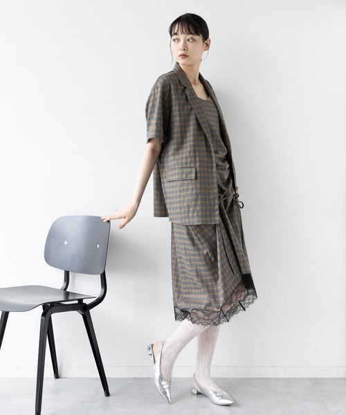 RAGEBLUE(レイジブルー)の「2WAYギャザーチェックキャミワンピース/セットアップ対応(ワンピース・レディース・グレー系/イエロー系・FREE)」の6枚目の写真