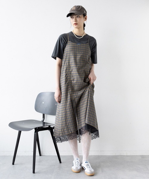 RAGEBLUE(レイジブルー)の「2WAYギャザーチェックキャミワンピース/セットアップ対応(ワンピース・レディース・グレー系/イエロー系・FREE)」の5枚目の写真