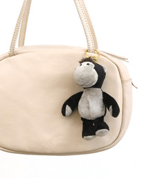 cache cache（カシュ カシュ）の「カシュカシュ cachecache / アニマルチャーム（チャーム）」