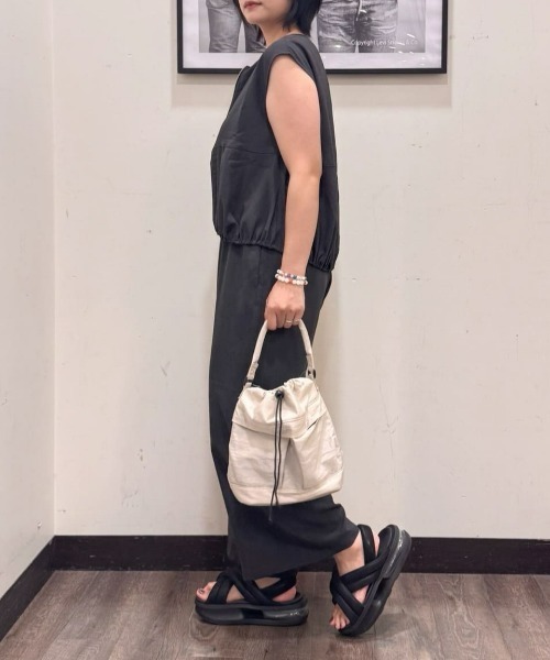 Right-on（ライトオン）の「【HONEYSUCKLE ROSE】ＺＩＰバルーンベスト（セットアップ対応）（その他トップス・レディース・ブルー/ブラウン/ダークグレー・L/M）」の12枚目の写真