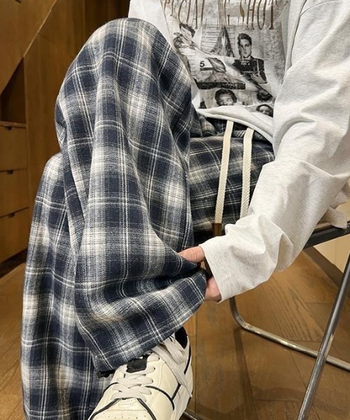 link lot(リンクロット)の「ドローコード付きチェックイージーネルパンツ(その他パンツ・メンズ・ブラック/ブルー/ブラウン・M/L)」の8枚目の写真