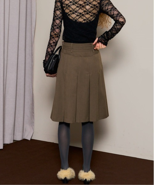 MAISON SPECIAL（メゾンスペシャル）の「Box Pleats Mid-length Skirt/ボックスプリーツミモレスカート（スカート・レディース・グレー/カーキ/ブラック・36/38）」の5枚目の写真