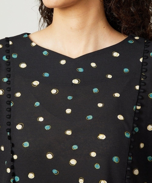 Jocomomola（ホコモモラ）の「【接触冷感】Charco ドットカットソーワンピース（ワンピース・レディース・ブラック/グリーン・40）」の5枚目の写真