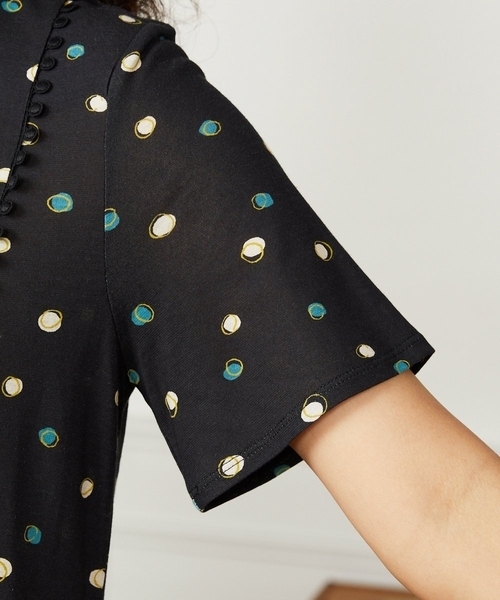 Jocomomola（ホコモモラ）の「【接触冷感】Charco ドットカットソーワンピース（ワンピース・レディース・ブラック/グリーン・40）」の6枚目の写真