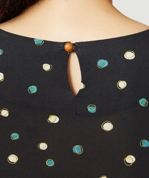 Jocomomola（ホコモモラ）の「【接触冷感】Charco ドットカットソーワンピース（ワンピース・レディース・ブラック/グリーン・40）」の9枚目の写真