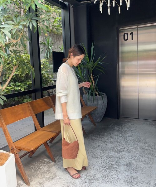 SHENERY（シーナリー）の「《インフルエンサー@kanako_ikiコラボ》シアーウールプルオーバー（ニット/セーター・レディース・オフホワイト/グレー/イエロー・FREE）」の8枚目の写真