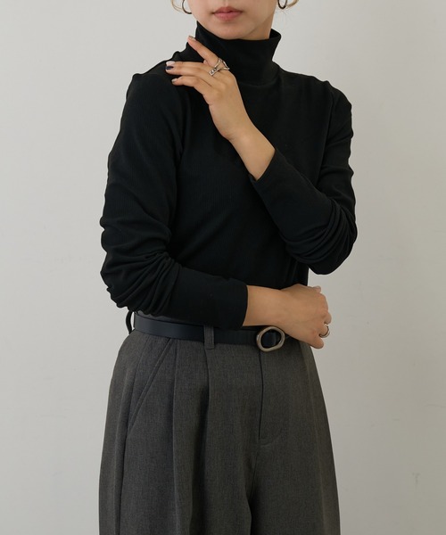 COLONY 2139（コロニートゥーワンスリーナイン）の「CICA起毛テレコハイネックプルオーバー（Tシャツ/カットソー・レディース・ホワイト/ブラック・FREE）」の18枚目の写真