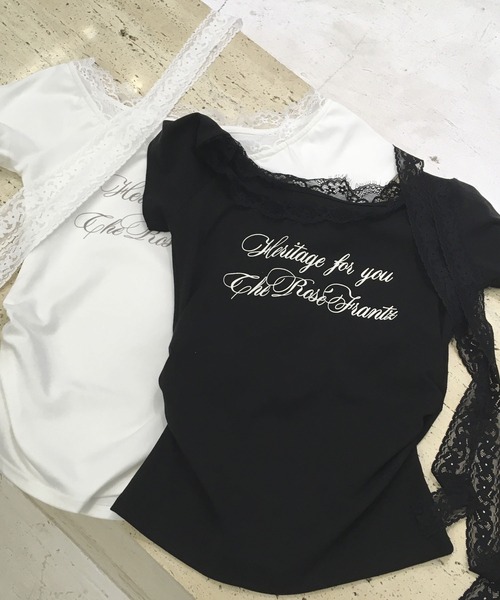VEILA（ヴェイラ）の「レースストラップ付きオフショル風ロゴTシャツ（Tシャツ/カットソー・レディース・ブラック/ホワイト・フリー）」の19枚目の写真
