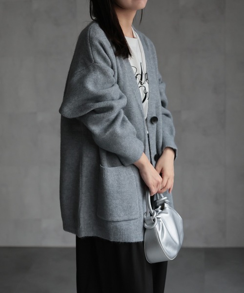 ap retro（アプレトロ）の「Vネックニットカーディガン（カーディガン/ボレロ・レディース・ブラック/グレイッシュベージュ/グレー/レッド・FREE）」の22枚目の写真