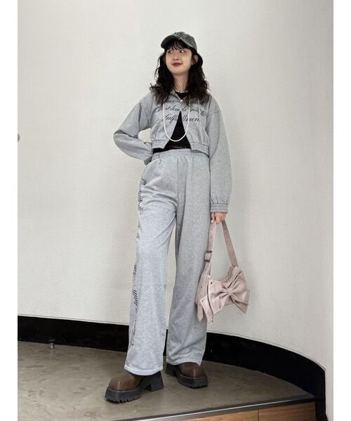 jouetie（ジュエティ）の「ラメスウェットルーズパンツ【セットアップ対応】（スウェットパンツ・レディース・グレー/ピンク・MEDIUM）」の8枚目の写真