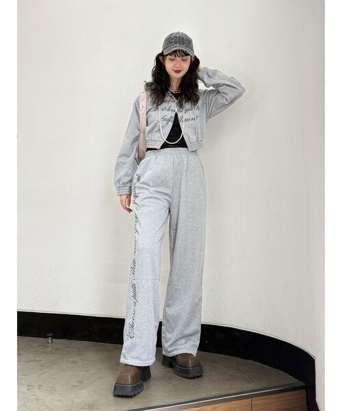 jouetie（ジュエティ）の「ラメスウェットルーズパンツ【セットアップ対応】（スウェットパンツ・レディース・グレー/ピンク・MEDIUM）」の6枚目の写真