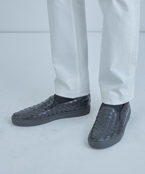 MEN'S BIGI（メンズビギ）の「イントレチャートレザースニーカー（スリッポン・メンズ・ダークブラウン/ホワイト/ブラック・02/01/03）」の6枚目の写真