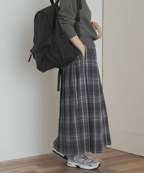 URBAN RESEARCH DOORS（アーバンリサーチドアーズ）の「『一部WEB限定カラー』チェックプリーツスカート（スカート・レディース・グリーン系その他/グレー系その他/イエロー系その他/ブラウン系その他・SMALL/MEDIUM）」の7枚目の写真