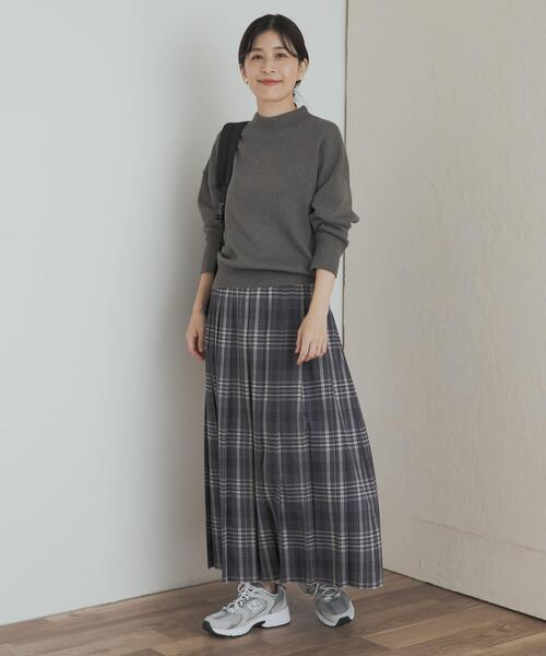 URBAN RESEARCH DOORS（アーバンリサーチドアーズ）の「『一部WEB限定カラー』チェックプリーツスカート（スカート・レディース・グリーン系その他/グレー系その他/イエロー系その他/ブラウン系その他・SMALL/MEDIUM）」の11枚目の写真