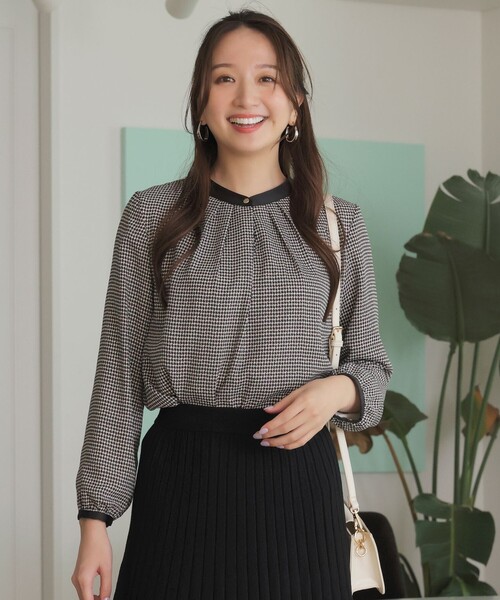 ANY SIS（エニィスィス）の「【裏起毛】エニポカ バンドカラー ブラウス（シャツ/ブラウス・レディース・ブラック系3/アイボリー系・MEDIUM）」の3枚目の写真