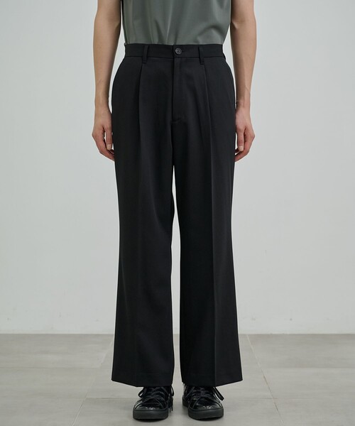 UNITED TOKYO（ユナイテッドトウキョウ）の「TECHNO WOOL セミフレアパンツ（その他パンツ・メンズ・ダークグレー/ブラック・1/2）」の8枚目の写真