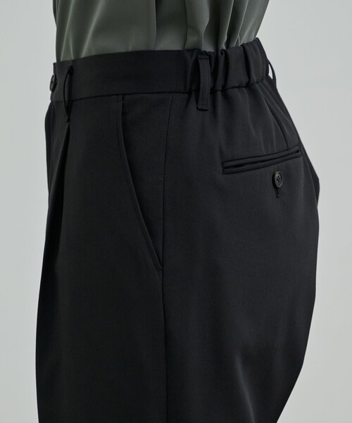 UNITED TOKYO（ユナイテッドトウキョウ）の「TECHNO WOOL セミフレアパンツ（その他パンツ・メンズ・ダークグレー/ブラック・1/2）」の13枚目の写真