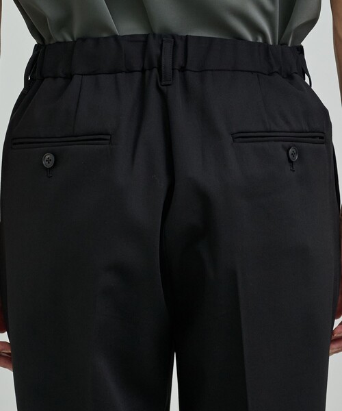 UNITED TOKYO（ユナイテッドトウキョウ）の「TECHNO WOOL セミフレアパンツ（その他パンツ・メンズ・ダークグレー/ブラック・1/2）」の17枚目の写真