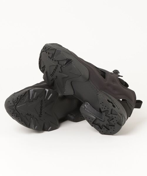 Reebok（リーボック）の「INSTAPUMP FURY 94（スニーカー・メンズ・ブラック・23.0cm/23.5cm/24.0cm/24.5cm/26.0cm/26.5cm/27.0cm/27.5cm/28.0cm/28.5cm/29.0cm）」の3枚目の写真