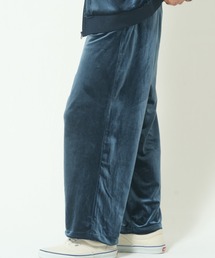 ROUGH TRADE（ラフトレード）の「ベロア オーバーパンツ(M1)（その他パンツ）」