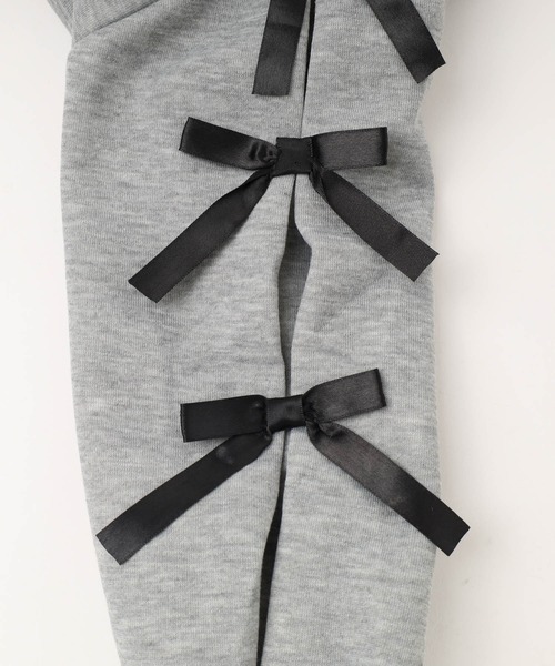 URBAN CHERRY（アーバンチェリー）の「サイドリボンデザイントレーナー（スウェット・キッズ・グレー・140cm/130cm/120cm/150cm）」の18枚目の写真