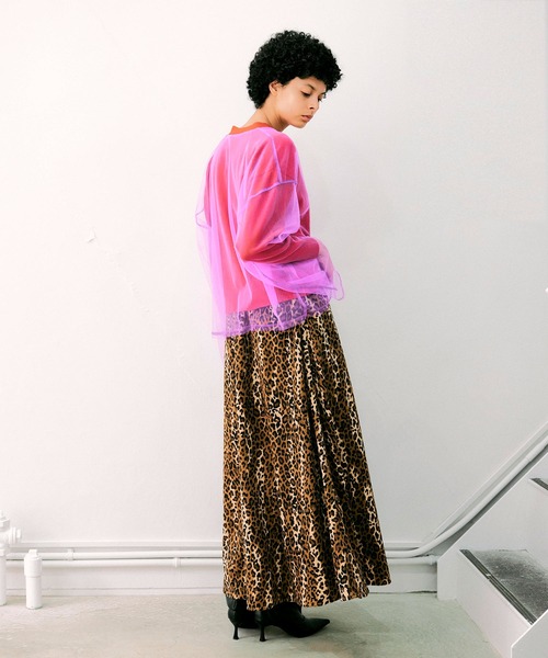 NOISE MAKER（ノイズメーカー）の「ベロアレオパードボリュームロングスカート（スカート・レディース・レオパード・38/36）」の4枚目の写真