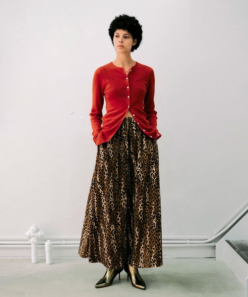 NOISE MAKER（ノイズメーカー）の「ベロアレオパードボリュームロングスカート（スカート・レディース・レオパード・38/36）」の8枚目の写真