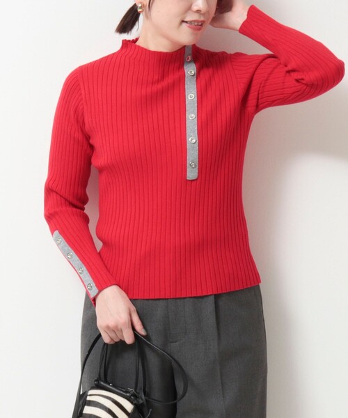 MICO COULIER(ミコクリエ)の「フロントボタン配色ラメプルオーバーニット(ニット/セーター・レディース・オフホワイト/ブルー/レッド/チャコールグレー・38)」の4枚目の写真