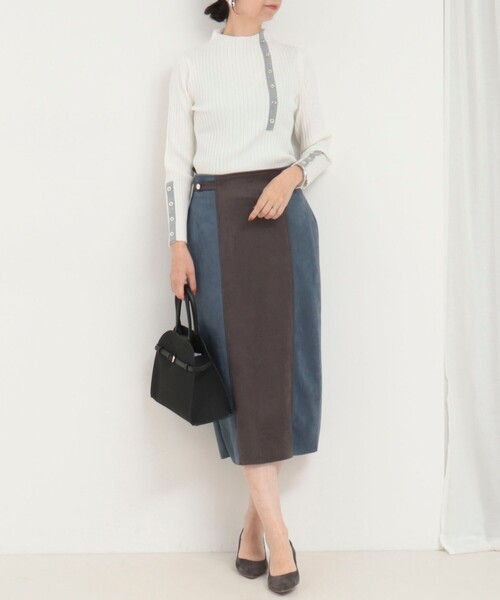 MICO COULIER(ミコクリエ)の「フロントボタン配色ラメプルオーバーニット(ニット/セーター・レディース・オフホワイト/ブルー/レッド/チャコールグレー・38)」の14枚目の写真