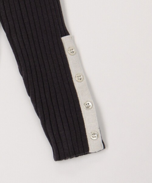 MICO COULIER(ミコクリエ)の「フロントボタン配色ラメプルオーバーニット(ニット/セーター・レディース・オフホワイト/ブルー/レッド/チャコールグレー・38)」の17枚目の写真