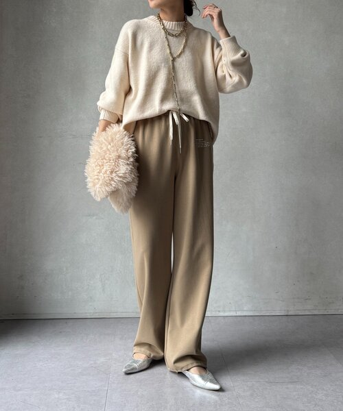 DouDou(ドゥドゥ)の「【WEB限定】ワイドシルエットクルーネックプルオーバー(ニット/セーター・レディース・ブラック/アイボリー/ライトグレー/サックスブルー・FREE)」の13枚目の写真