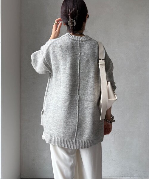 DouDou(ドゥドゥ)の「【WEB限定】ワイドシルエットクルーネックプルオーバー(ニット/セーター・レディース・ブラック/アイボリー/ライトグレー/サックスブルー・FREE)」の10枚目の写真