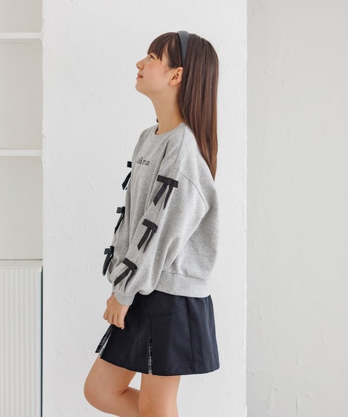 coca（coca）（コカ）の「キッズ　袖リボンスウェットトップス（スウェット・キッズ・グレー/ブラック・120/130/140/150）」の4枚目の写真