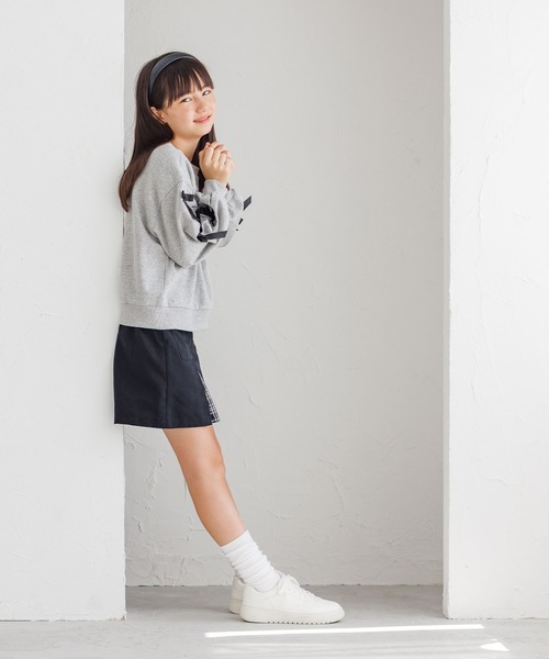 coca（coca）（コカ）の「キッズ　袖リボンスウェットトップス（スウェット・キッズ・グレー/ブラック・120/130/140/150）」の7枚目の写真