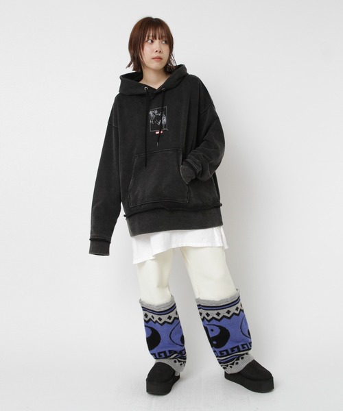 RNA(アールエヌエー)の「M2576 WICKEDウォッシュアウトフーディー(パーカー・レディース・スミクロ/ホワイト/パープル・MEDIUM)」の17枚目の写真