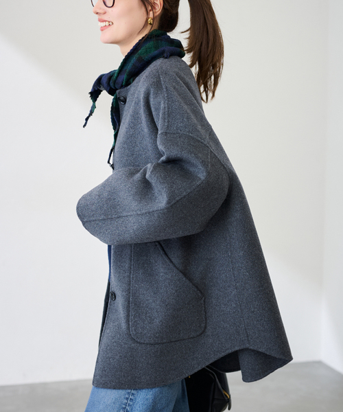 FRAMeWORK（フレームワーク）の「MY LAB ウールチェック三角スカーフ（バンダナ/スカーフ・レディース・ネイビー/ブラウン・FREE）」の4枚目の写真